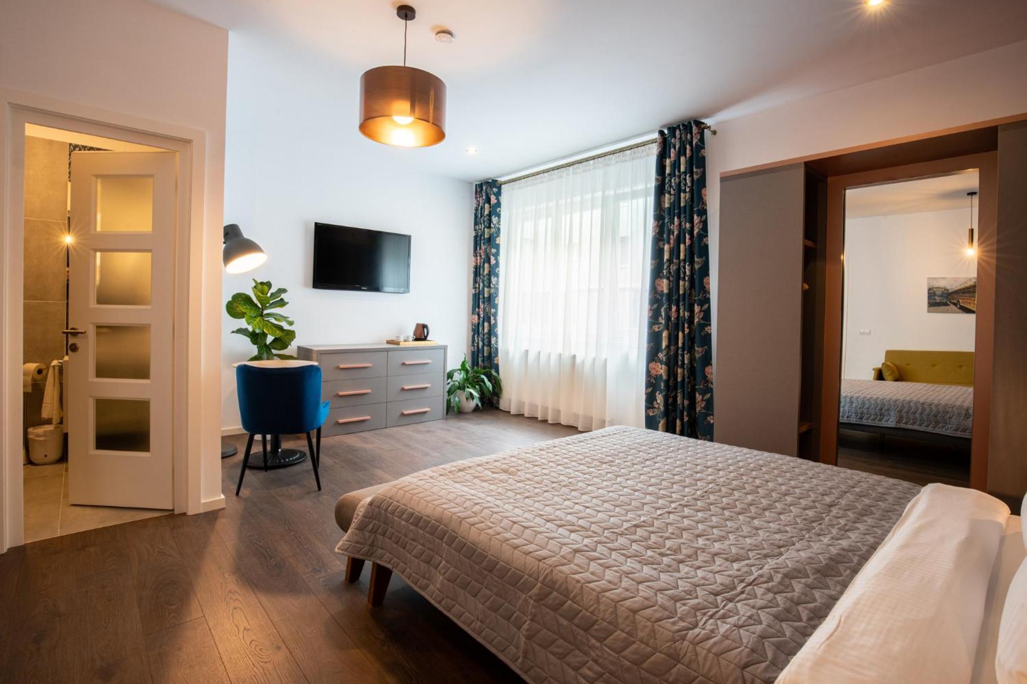 E-House Apartment Brasov Noua エクステリア 写真